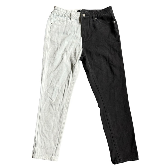 Black & White Jeans - Picture 1 of 6